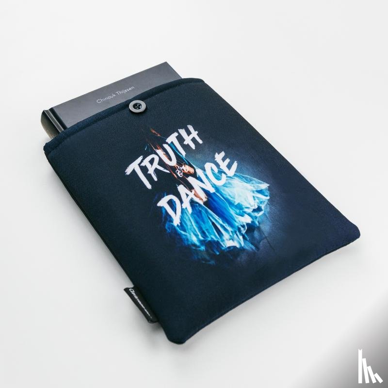  - Book sleeve Truth or Dance