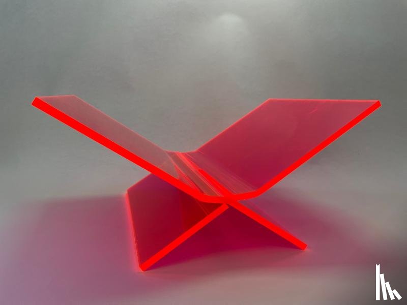  - Boekenstandaard perspex middel design Fuchsia Roze transparant