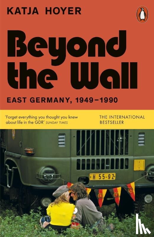 Hoyer, Katja - Beyond the Wall
