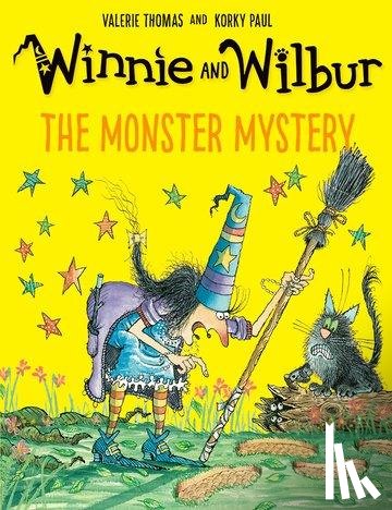 Thomas, Valerie ( - Winnie and Wilbur: The Monster Mystery PB