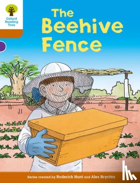 Hunt, Roderick - Oxford Reading Tree Biff, Chip and Kipper Stories Decode and Develop: Level 8: The Beehive Fence