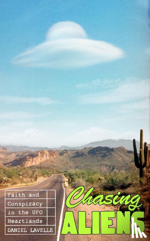 Lavelle, Daniel - Chasing Aliens