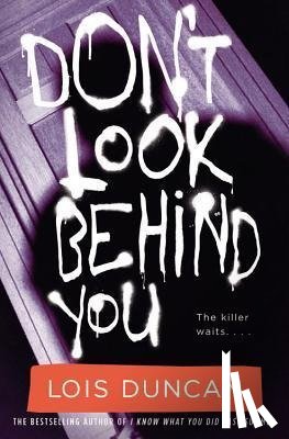 Lois Duncan - Don't Look Behind You