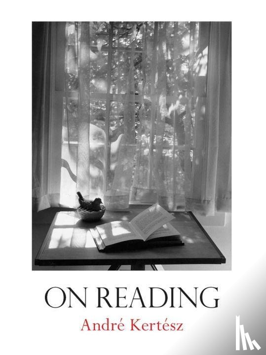 Kertesz, Andre - On Reading