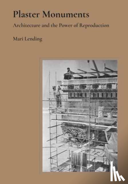 Lending, Mari - Plaster Monuments