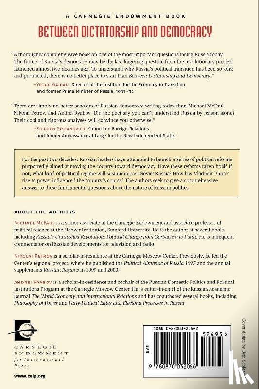 McFaul, Michael, Petrov, Nikolai, Ryabov, Andrei - Between Dictatorship and Democracy