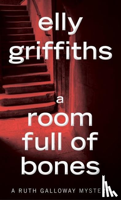 Griffiths, Elly - A Room Full Of Bones