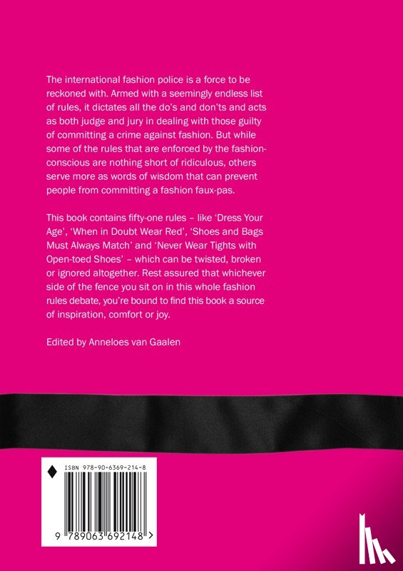 Chakrabarti, Nina - Make It Fashion Activity Book