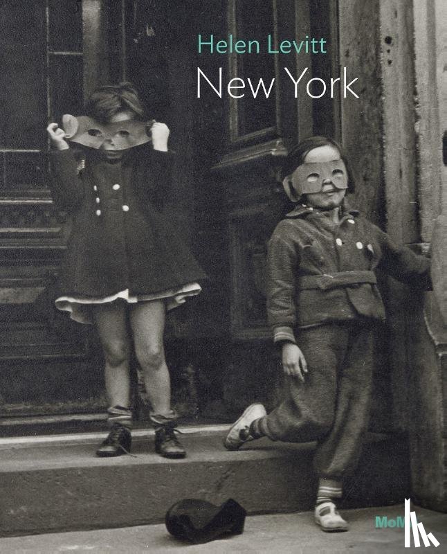 Zamir, Shamoon - Helen Levitt: New York, 1939