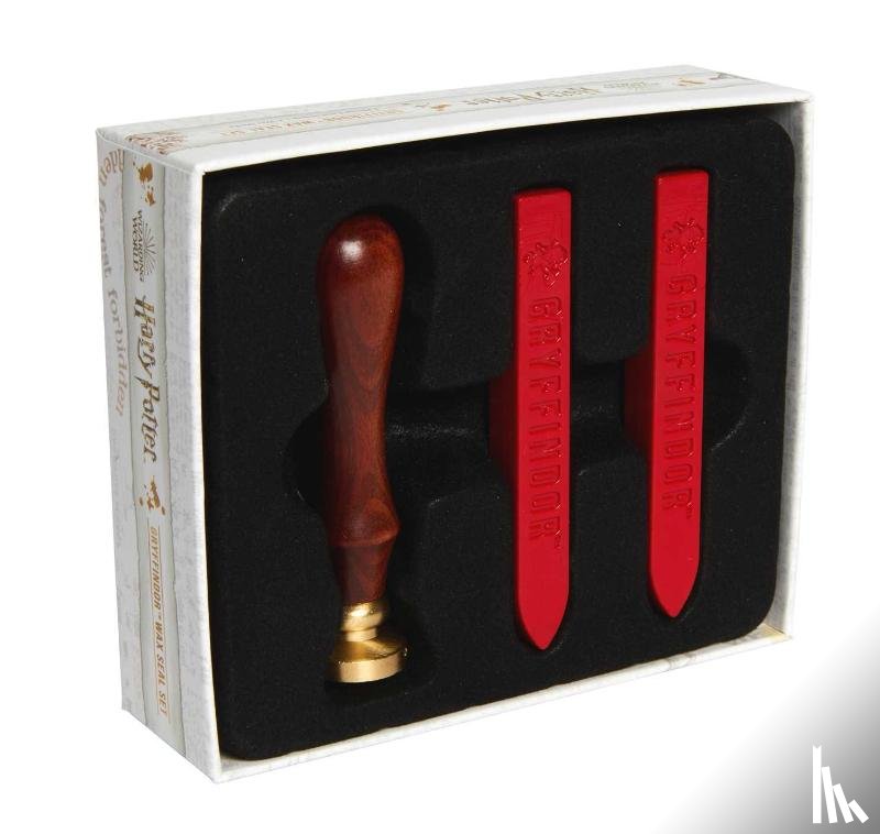 Insight Editions - Harry Potter: Gryffindor Wax Seal Set