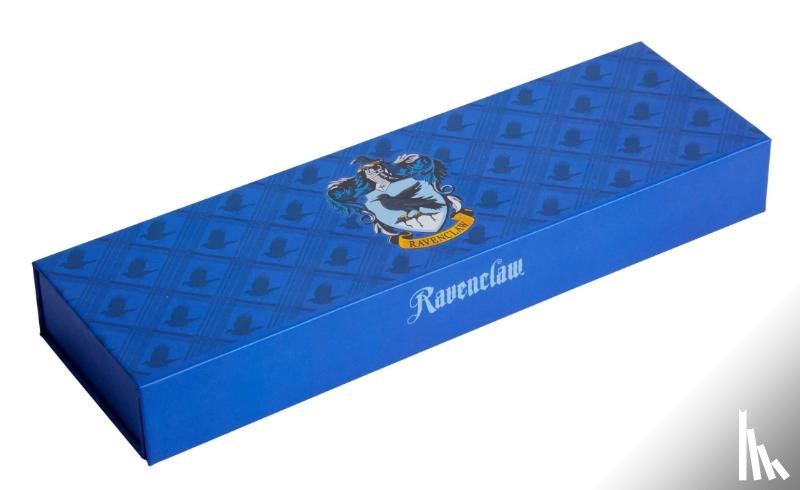 Insight Editions - Harry Potter: Ravenclaw Magnetic Pencil Box