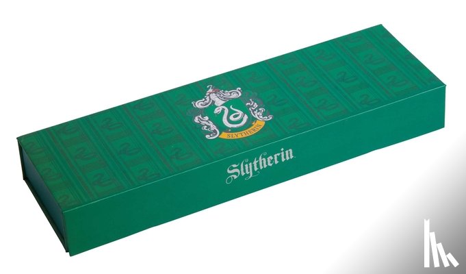 Insight Editions - Harry Potter: Slytherin Magnetic Pencil Box