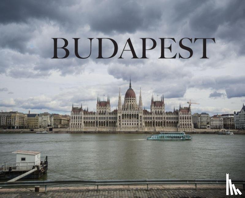 Booth, Elyse - Budapest