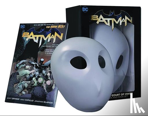 Snyder, Scott, Capullo, Greg - Batman: The Court of Owls Mask and Book Set