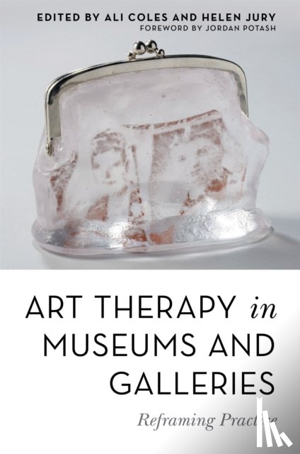  - Art Therapy in Museums and Galleries