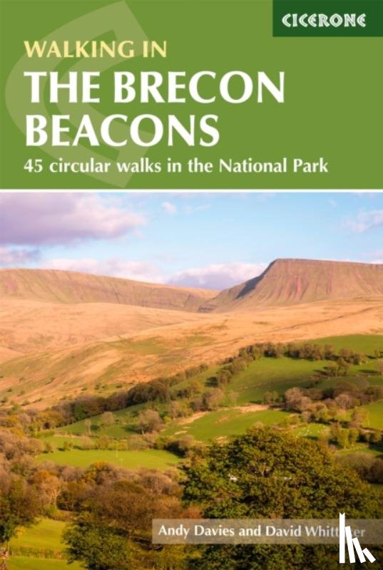 Davies, Andy, Whittaker, David - Walking in the Brecon Beacons