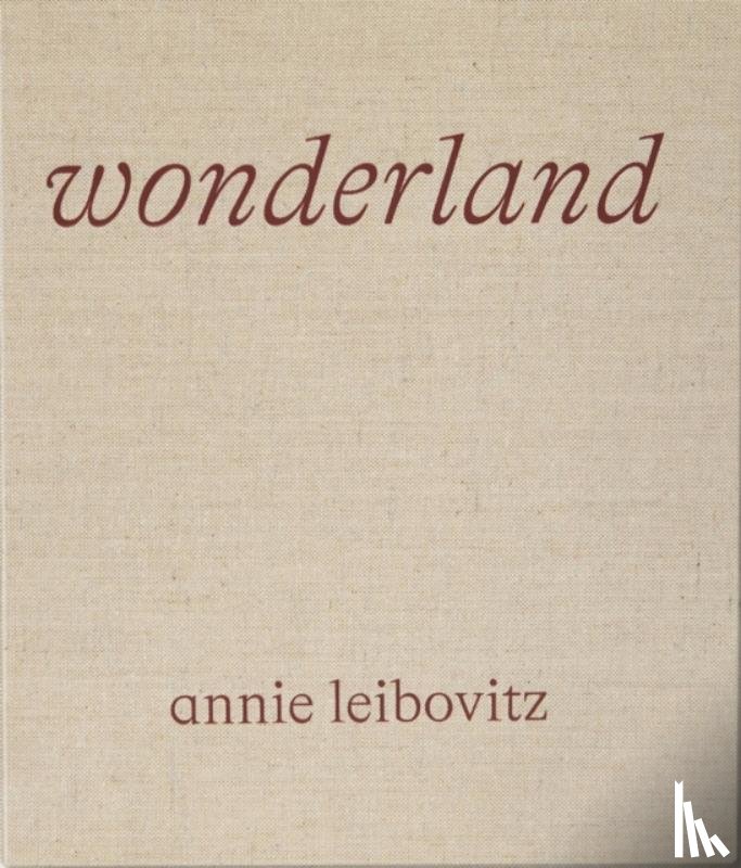 Wintour, Anna - Wonderland