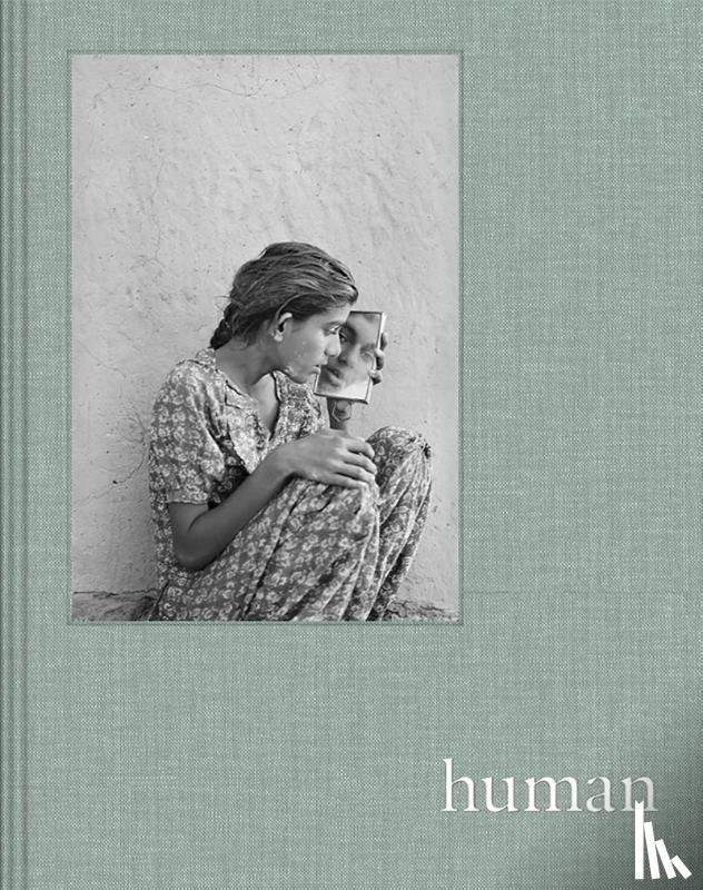 Benson, Michael, Christian, David, Crist, Meehan, Salgado, Sebastiao - Prix Pictet: Human