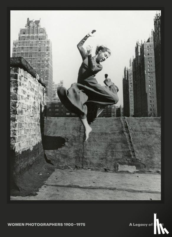 Abbott, Berenice, Ruefle, Mary, Quirk, Maria, Wyk, Susan van - Women Photographers 1900 – 1975