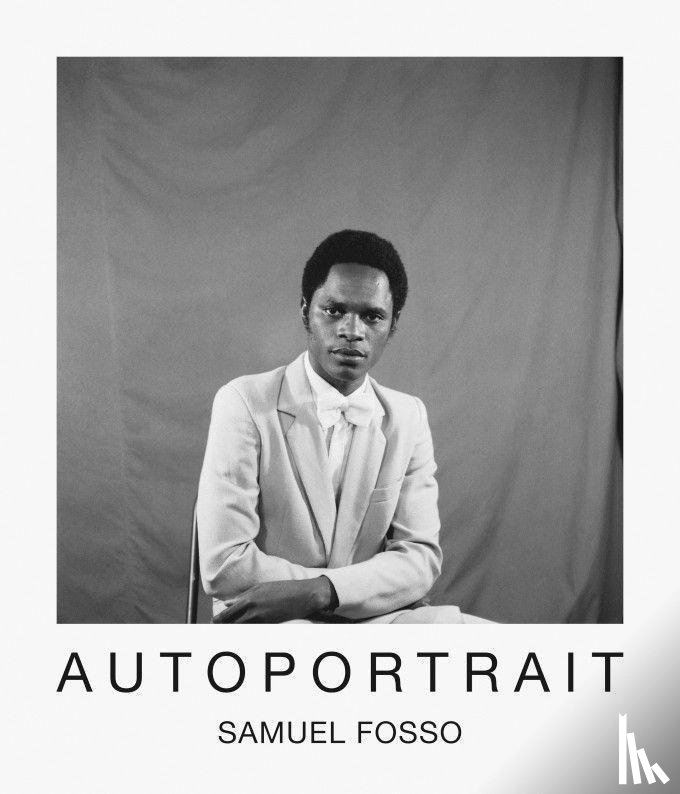 Fosso, Samuel - Samuel Fosso: AUTOPORTRAIT