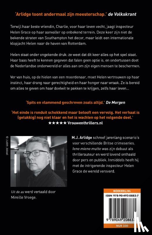 Arlidge, M.J. - Uit de as