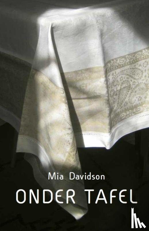 Davidson, Mia - Onder tafel
