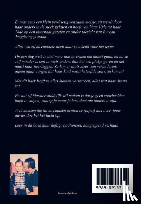 Helden, Marie-Jose van - Van internaatmeisje naar trotse mama