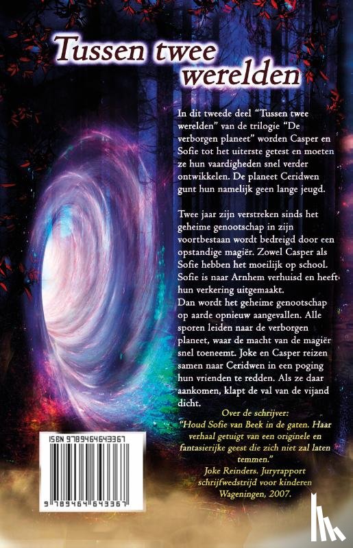 Beek, Sofie van - Tussen twee werelden