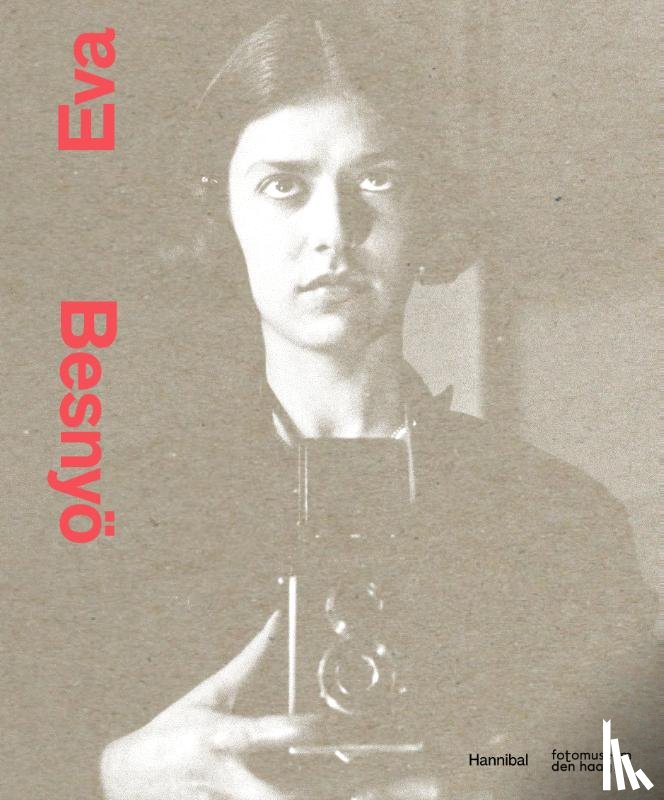 van der Zwaan, Willemijn, Sikking, Iris - Eva Besnyö