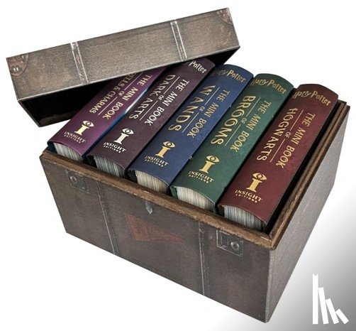 Insight Editions - Harry Potter: Mini Book Trunk