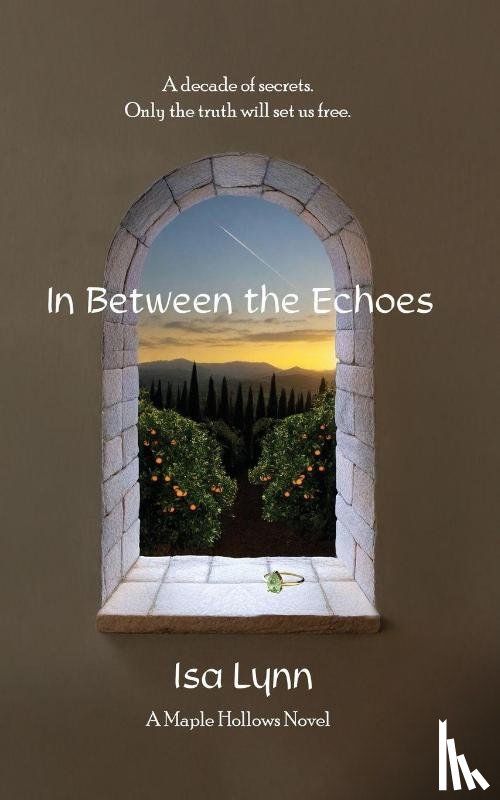 Lynn, Isa - In Between the Echoes