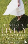 Lively, Penelope - Beyond the Blue Mountains
