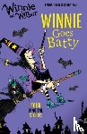 Owen, Laura - Winnie and Wilbur: Winnie Goes Batty
