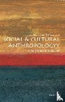 Monaghan, John (Associate Professor of Anthropology, Associate Professor of Anthropology, Vanderbilt University, Nashville, Tennessee), Just, Peter (Associate Professor of Anthropology, Associate Professor of Anthropology, Williams College, - Social and Cultural Anthropology: A Very Short Introduction