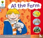 Hunt, Roderick, Hepplewhite, Debbie, Ruttle, Kate - Oxford Reading Tree: Level 1: Floppy's Phonics: Sounds and Letters: At the Farm