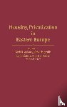 Clapham, David, Hegedus, Jozsef, Kintrea, Keith, Tosics, Ivan - Housing Privatization in Eastern Europe