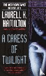 Hamilton, Laurell K. - A Caress of Twilight