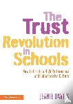 Davies, Jeanie - The Trust Revolution in Schools