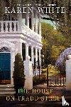 White, Karen - The House on Tradd Street