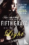 Jones, Darynda - Fifth Grave Past the Light