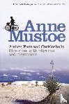 Mustoe, Anne - Amber, Furs and Cockleshells