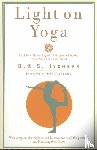 Iyengar, B.K.S. - Light on Yoga