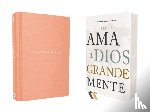 NBLA-Nueva Biblia de Las Americas, NBLA-Nueva Biblia de Las Americas, Vida, Vida - NBLA, Santa Biblia, Ama a Dios Grandemente, Interior a cuatro colores, Tapa dura, Comfort Print