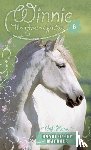 Dandi Daley Mackall - Gift Horse