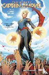 Stohl, Margaret - The Mighty Captain Marvel Vol. 1: Alien Nation