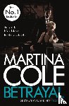 Cole, Martina - Betrayal