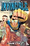 Kirkman, Robert - Invincible Volume 16: Family Ties