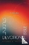 Peterson, Eugene H. - Message Student Devotional Bible (Softcover), The