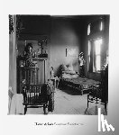 Arbus, Diane - Diane Arbus: Sanctum Sanctorum