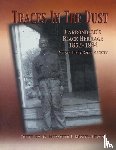 Macklin, Melvin LeRoy Green - Traces in the Dust